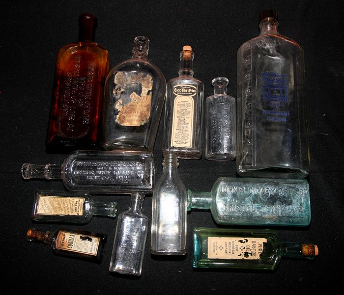 Ken Depew Country Store Collection, Auto Tags and Toppers,Toys, Advertising and More Auction - 9431.jpg