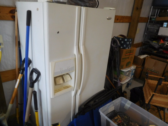 The Morris Auction-  Motorhome, Pickup truck, Fastest Camaro Ever, Tools, Tool boxes,  Equestrian, and Decorative signs and more - DSCN9864.JPG