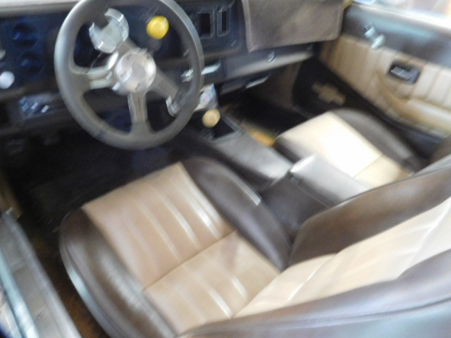 The Morris Auction-  Motorhome, Pickup truck, Fastest Camaro Ever, Tools, Tool boxes,  Equestrian, and Decorative signs and more - DSCN9871.JPG