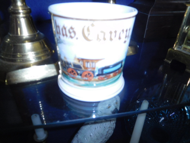 Memorial Day Auction Contents of old Jonesborough house, Lamp and Clock collection, and Much more - DSCN0068.JPG