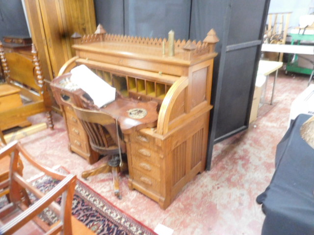 Memorial Day Auction Contents of old Jonesborough house, Lamp and Clock collection, and Much more - DSCN0087.JPG