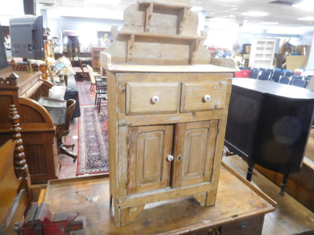 Memorial Day Auction Contents of old Jonesborough house, Lamp and Clock collection, and Much more - DSCN0091.JPG