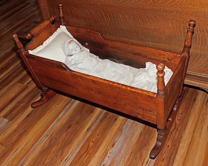 The Reverend Mike Oaks Estate Auction - 1700.jpg